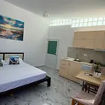 Luani 1 * Vlorë