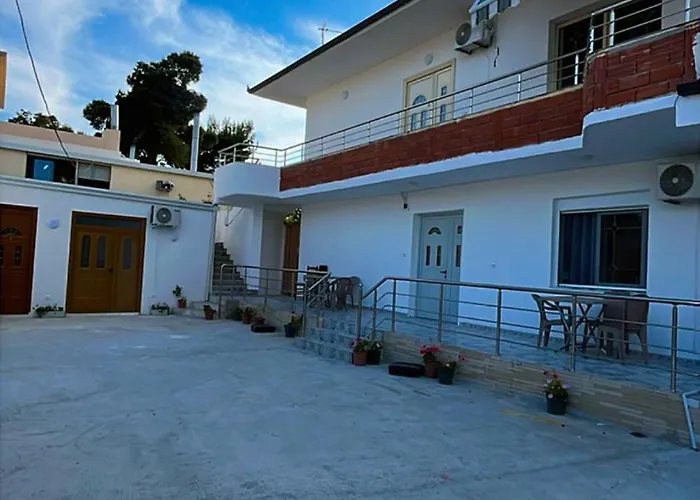 Luani 1 Villa Vlore